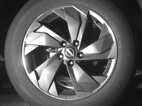 Used 2025 Nissan Rogue SV image 14