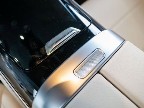 New 2026 Mercedes-Benz GLC 300 4MATIC image 23