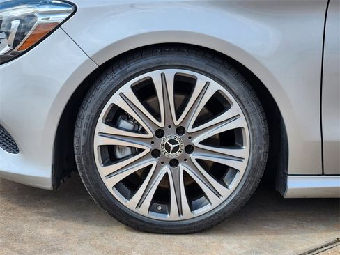 Used 2018 Mercedes-Benz CLA 250 image 11