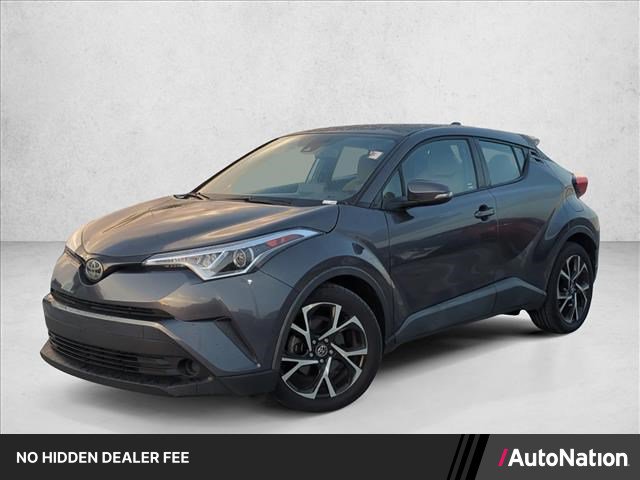 Used 2019 Toyota C-HR XLE FWD image 1