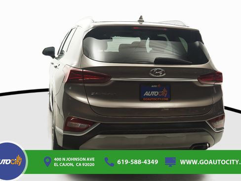 Used 2020 Hyundai Santa Fe SEL w/ Convenience + Premium Package FWD image 15