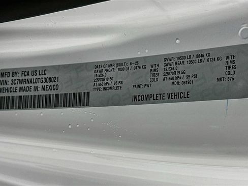 New 2026 RAM 5500 Tradesman w/ Chrome Appearance Group AWD/4WD image 17