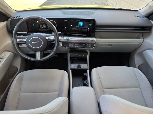 Used 2024 Hyundai Kona SEL FWD image 32