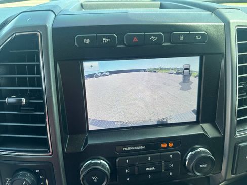 Used 2020 Ford F250 XLT w/ XLT Premium Package AWD/4WD image 25