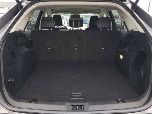 Certified 2024 Ford Edge SEL w/ Convenience Package image 8