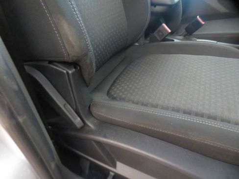 Used 2022 Ford Transit Connect XLT image 34