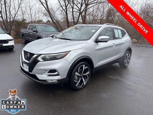 Used 2022 Nissan Rogue Sport SL w/ Premium Package image 3