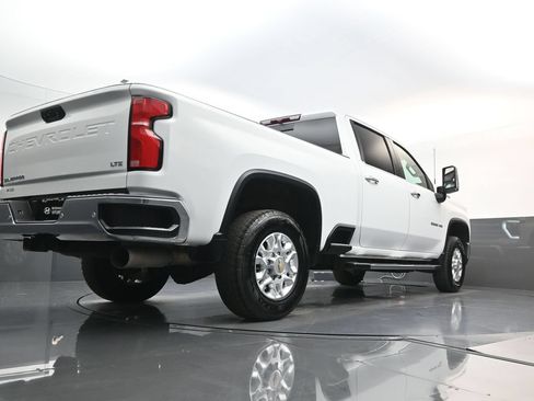 Used 2024 Chevrolet Silverado 2500 LTZ w/ LTZ Convenience Package AWD/4WD image 24