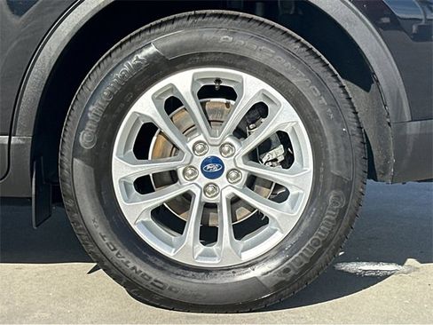 Used 2020 Ford Escape SE image 39