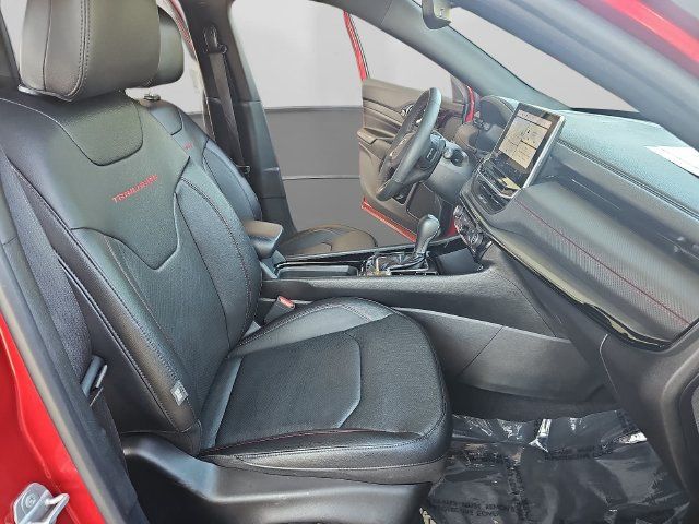 Used 2025 Jeep Compass Trailhawk w/ Trailhawk Elite Group AWD/4WD image 33