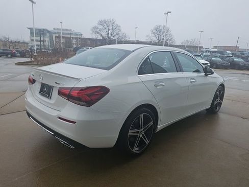 Certified 2022 Mercedes-Benz A 220 4MATIC image 3