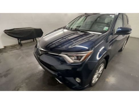 Used 2018 Toyota RAV4 Platinum image 4