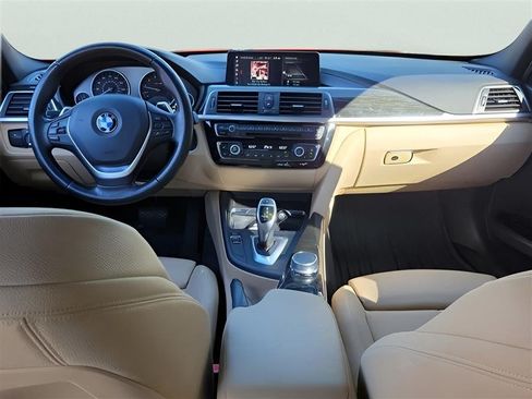 Used 2018 BMW 330i Sedan RWD image 12