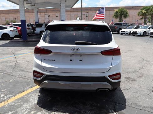 Used 2019 Hyundai Santa Fe SEL FWD image 4