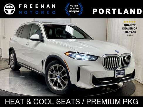 Used 2025 BMW X5 xDrive50e AWD/4WD image 1