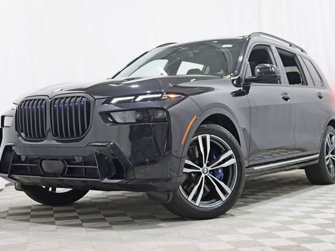 Used 2023 BMW X7 xDrive40i w/ M Sport Package AWD/4WD image 7