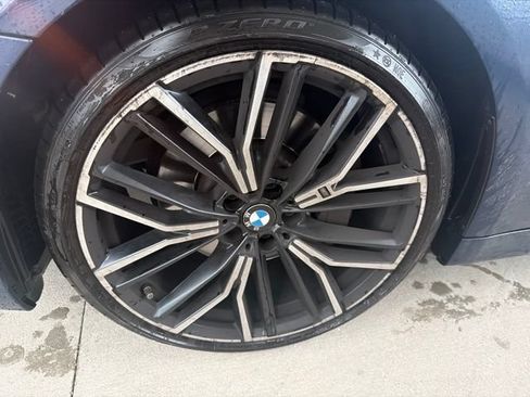 Used 2022 BMW 530i w/ M Sport Package RWD image 4