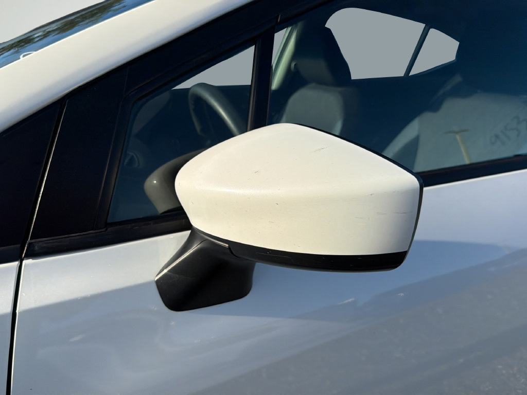 Used 2025 Nissan Versa SV FWD image 20