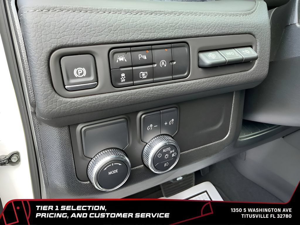 Used 2024 GMC Yukon XL Denali RWD image 14