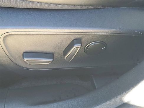 Used 2025 Ford Escape ST-Line Elite image 12