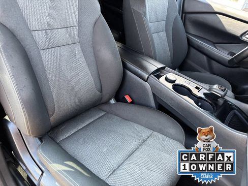 Certified 2025 Nissan Rogue SV AWD/4WD image 11