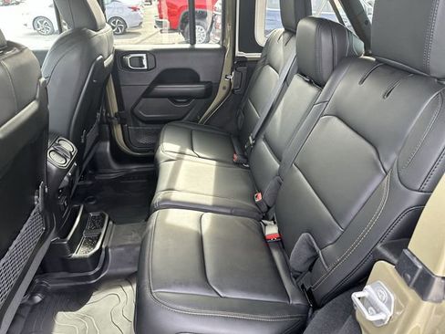 Used 2025 Jeep Wrangler Unlimited Rubicon 392 AWD/4WD image 27