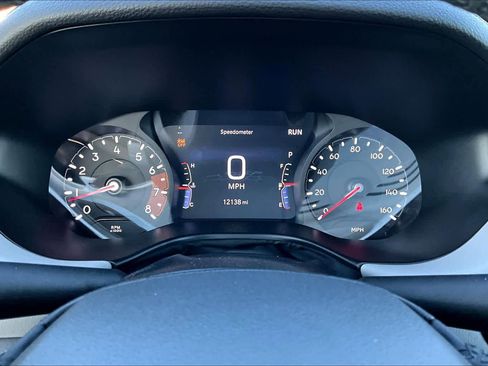 Used 2025 Jeep Compass Limited image 23