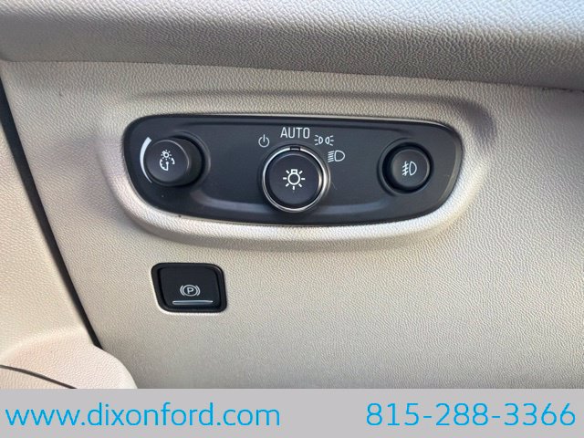 Used 2020 GMC Terrain Denali w/ GMC Pro Grade Package AWD/4WD image 19