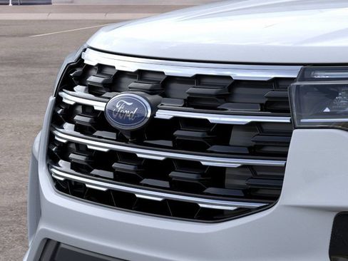 New 2026 Ford Explorer Active w/ Active Comfort Package AWD/4WD image 19