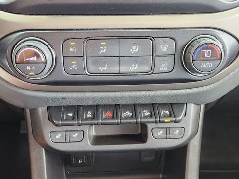 Used 2019 Chevrolet Colorado Z71 RWD image 17