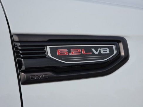 Used 2024 GMC Sierra 1500 AT4X image 28