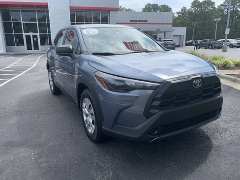 Certified 2026 Toyota Corolla Cross L FWD image 2