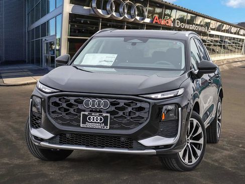 New 2026 Audi Q3 quattro 2.0T AWD/4WD image 1