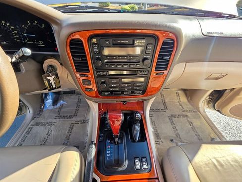 Used 2000 Lexus LX 470 4WD image 37