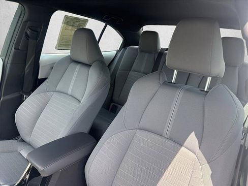 Certified 2024 Toyota Corolla SE FWD image 20