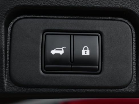 Used 2021 Nissan Rogue SL image 11