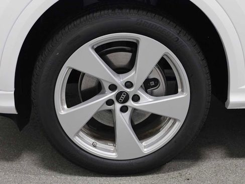 New 2025 Audi Q5 Premium Plus image 37