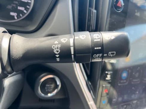 Used 2024 Subaru Crosstrek 2.0i Premium image 31