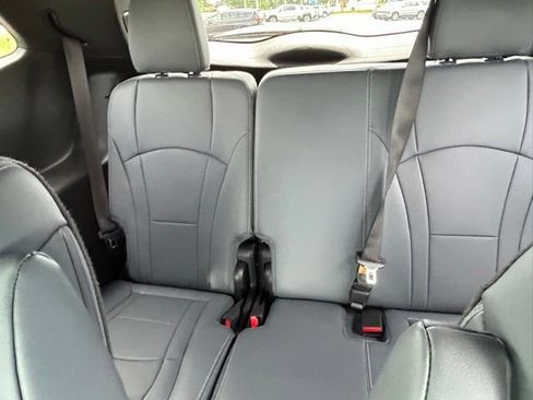 Used 2023 Buick Enclave Premium w/ Experience Buick Package FWD image 13