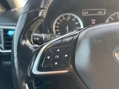 Used 2018 INFINITI QX30 Premium w/ Cargo Package image 29