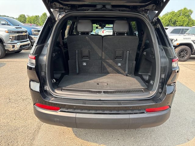 Used 2023 Jeep Grand Cherokee L Laredo AWD/4WD image 24