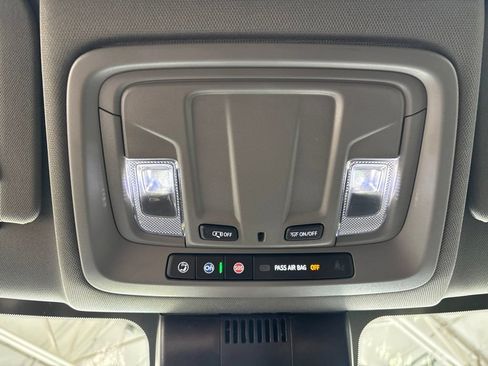 Used 2024 Chevrolet Silverado 1500 LT AWD/4WD image 28