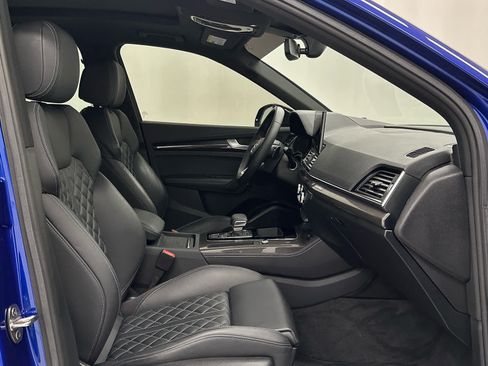 Used 2023 Audi SQ5 Prestige AWD/4WD image 18