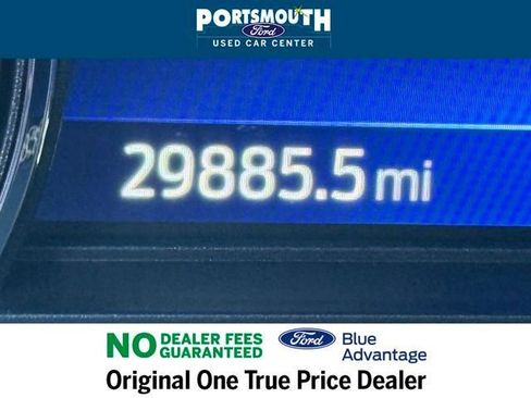 Used 2022 Ford Explorer XLT w/ Equipment Group 202A image 22