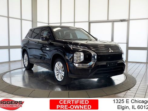 Used 2025 Mitsubishi Outlander ES AWD/4WD image 1