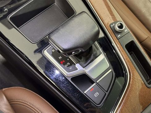 Used 2022 Audi A5 2.0T Premium image 29