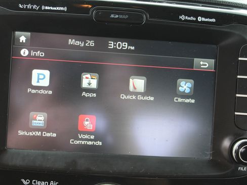 Used 2015 Kia Soul + w/ Audio Package FWD image 40
