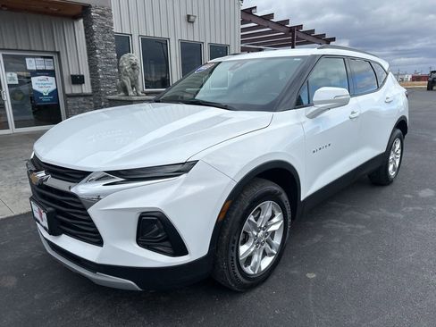 Used 2022 Chevrolet Blazer LT image 2