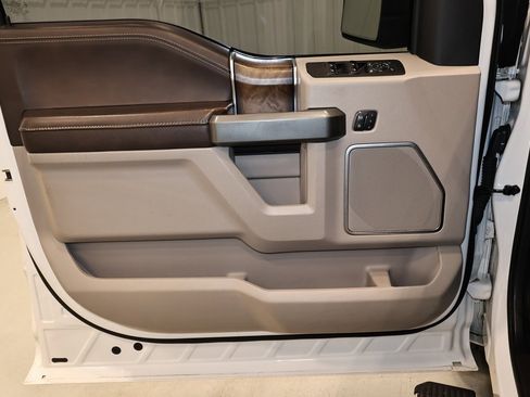 Certified 2019 Ford F150 Limited w/ Trailer Tow Package image 11