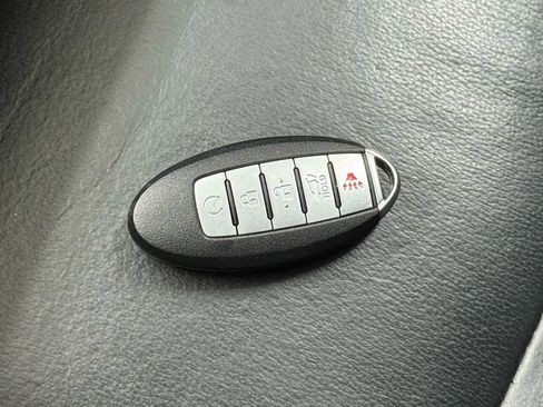 Used 2018 Nissan Pathfinder SL w/ Midnight Edition Package image 46